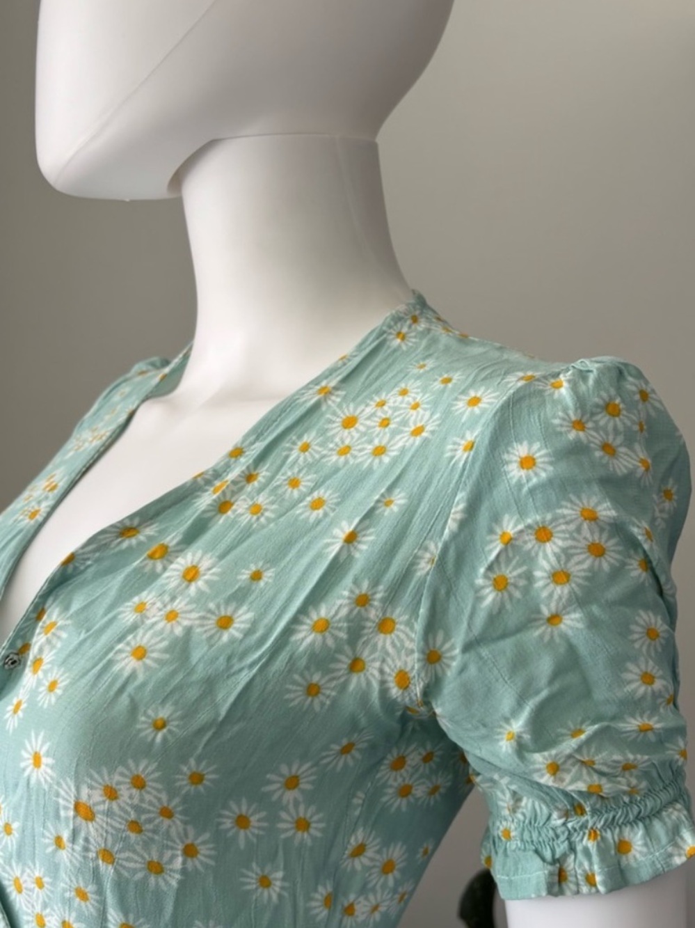 Faithfull The Brand Mira Floral Mini Dress Sz XS 100% Authentic❤️ - Picture 8 of 9